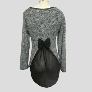 Des Si Belles Heather Black Knit Top Back Bow